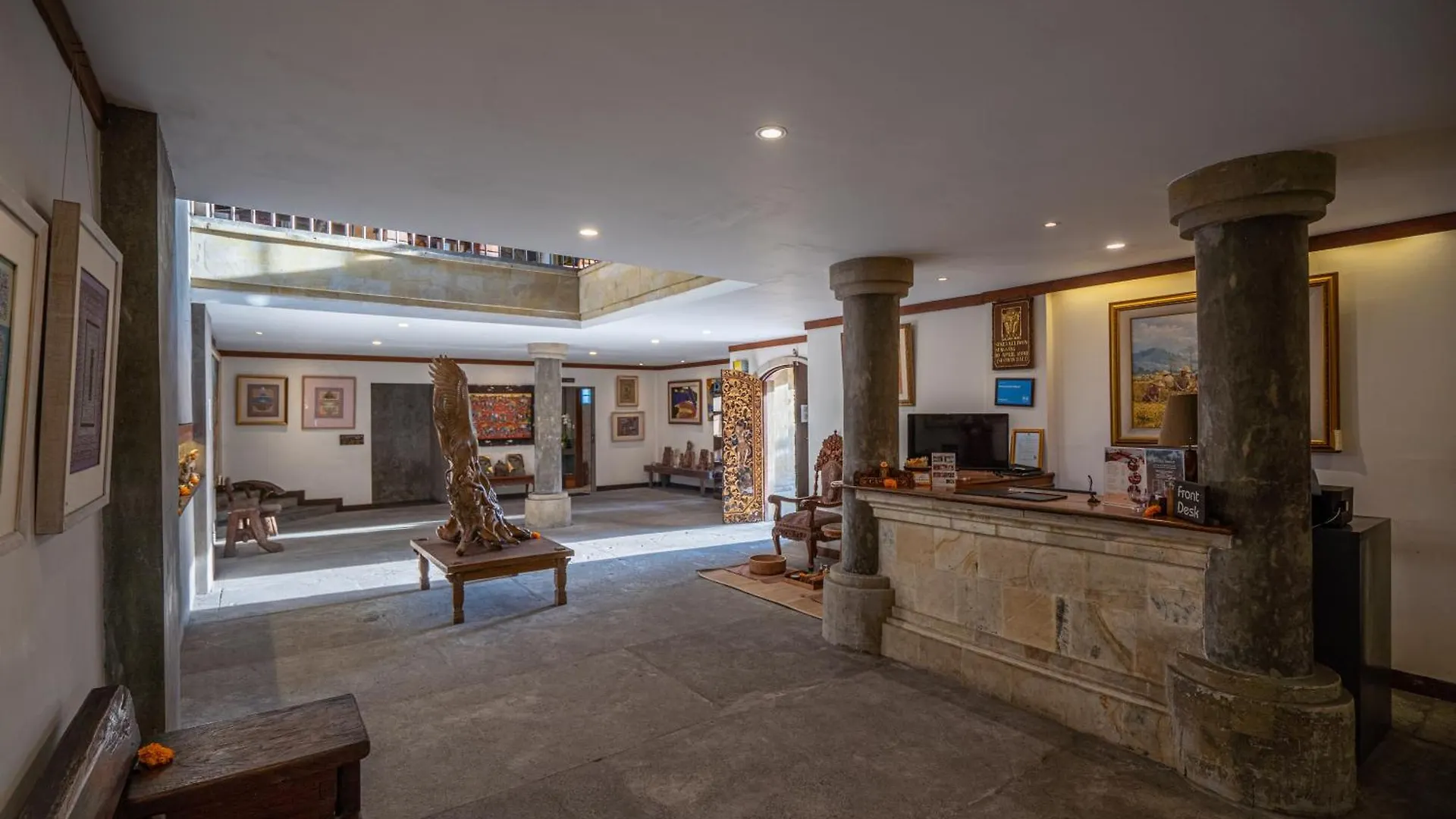 ホテル Purana Suite Ubud