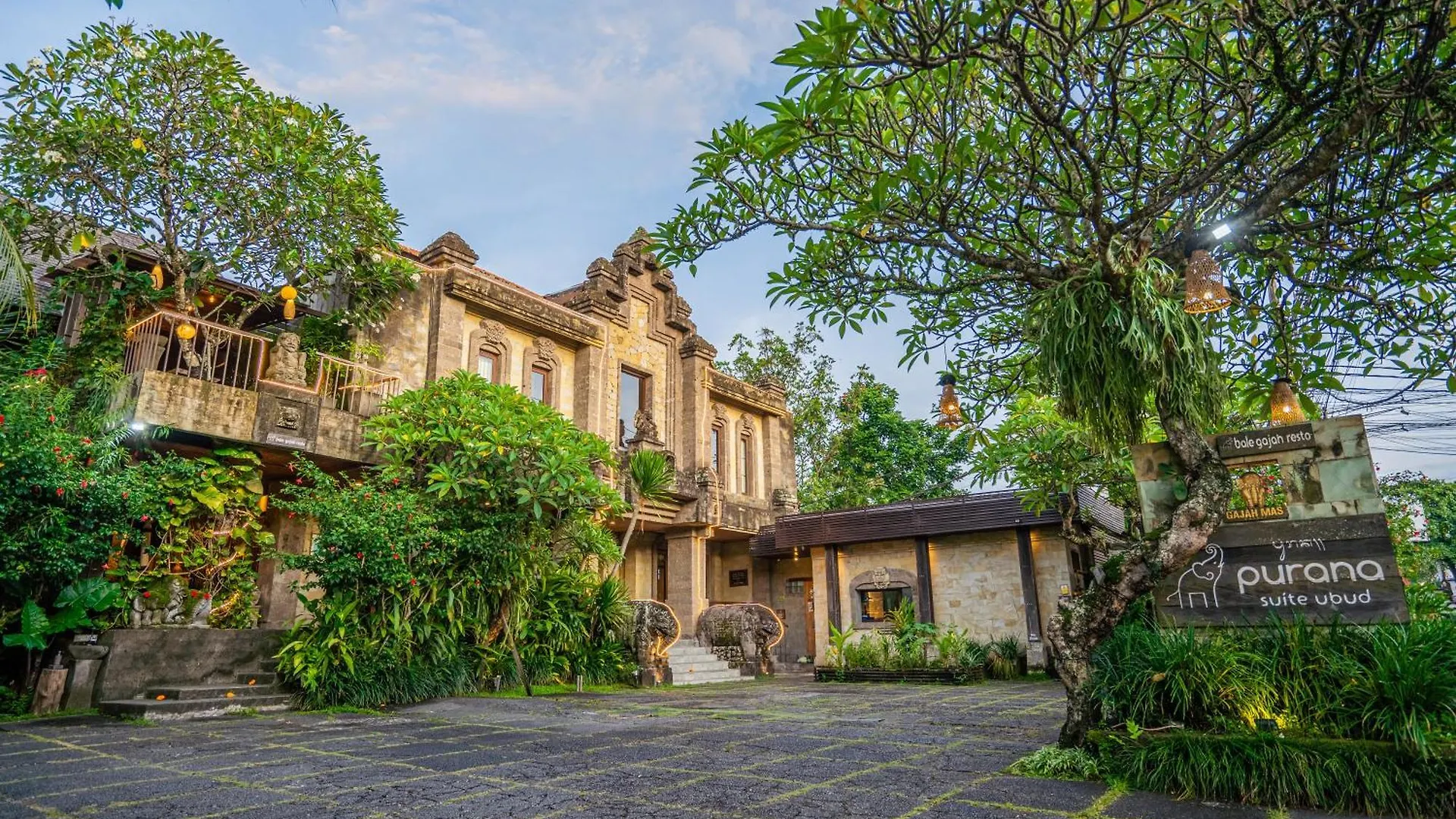 ホテル Purana Suite Ubud