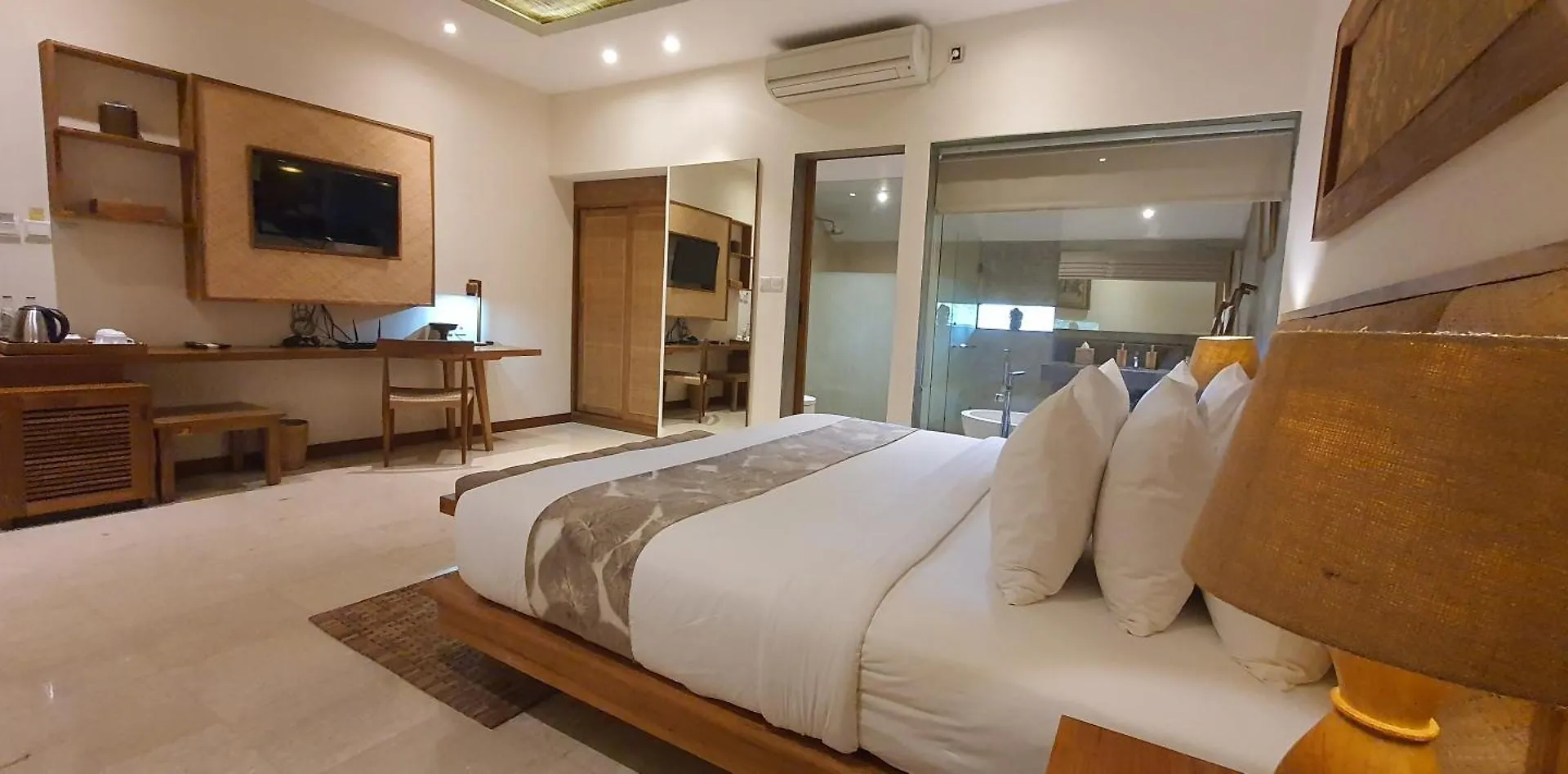 Purana Suite Ubud